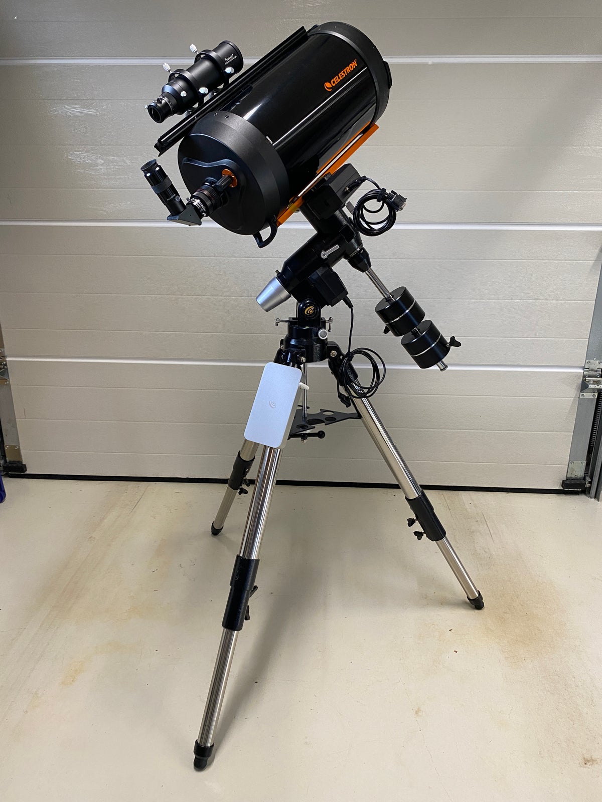 Computerstyret teleskop, Celestron-Explore Scientific