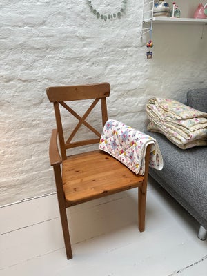 Stol, Ikea, Fin Ikea retro stol, vil tro det er den model der nu hedder Ingolf - denne er dog med ar
