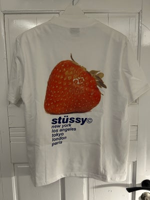 T-shirt, Stussy, str. M,  Hvid,  Ubrugt, Stussy t-shirt 


- Helt ny, ikke brugt
- Str medium 
- Sen