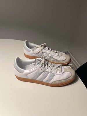 Sneakers, str. 42, Adidas Samba,  Næsten som ny, Brugt 3 gange 