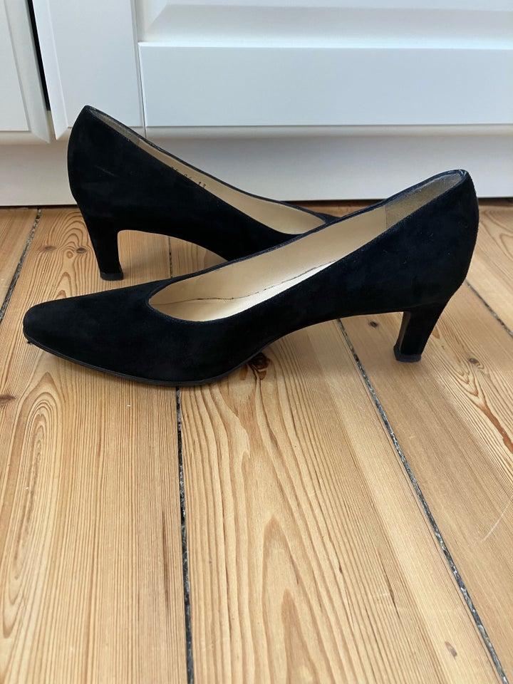 Pumps, str. 37,5