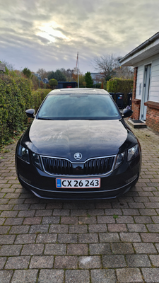 Skoda Octavia, 1,0 TSi 115 Style DSG, Benzin, aut. 2018, km 159000, sortmetal, træk, klimaanlæg, air