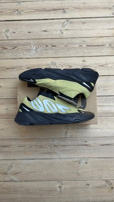 Sneakers, Adidas Yeezy, str. 49,5,  Næsten som ny, Adidas Yeezy Boost 700 MNVN Resin (GW9525) sælges