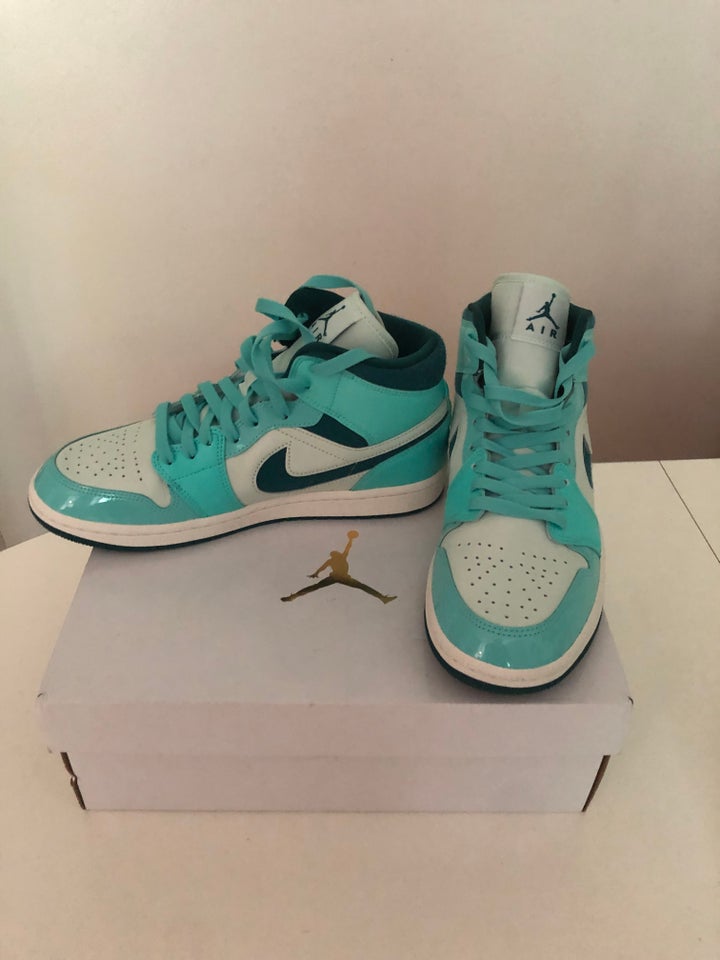 Sneakers, str. 41, Nike Air Jordan 1