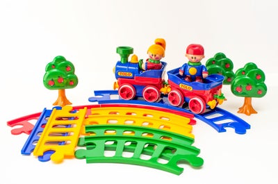 Togbane, Togbane, TOLO Toys, En flot togbane med 2 figurer, tog og togvogn samt flere forskellige lø