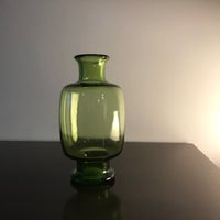 Glas vase, Lütken for Holmegård, motiv: Grøn glas vase