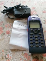 Nokia 6110 med oplader. Jeg kan ikke forestille...