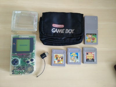 Nintendo Gameboy Classic, Gameboy, DMG-01

Retro model, gennemsigtig / clear
Inkl. spil, original ta
