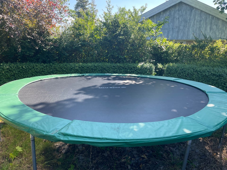 Trampolin