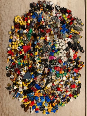 Lego andet, En masse blandede minifigs. 