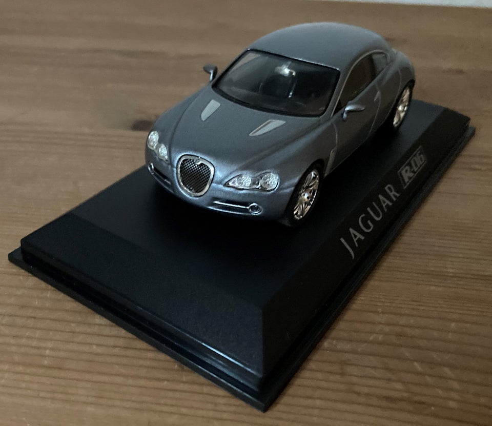 Modelbil, Jaguar RD 6, skala 1/43