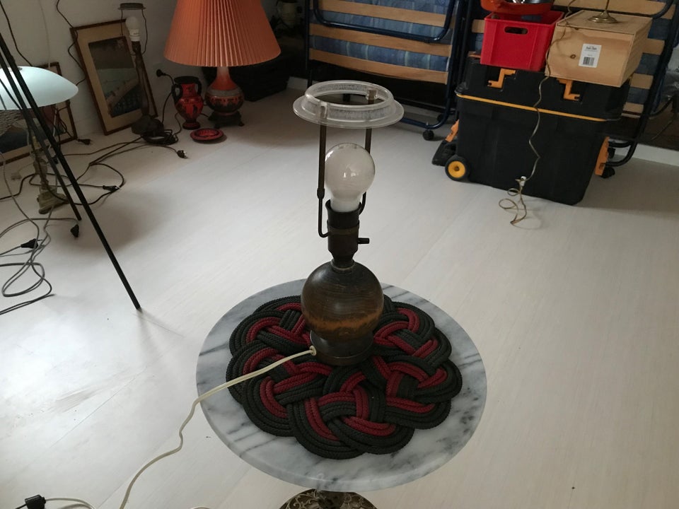 Skrivebordslampe, Retro