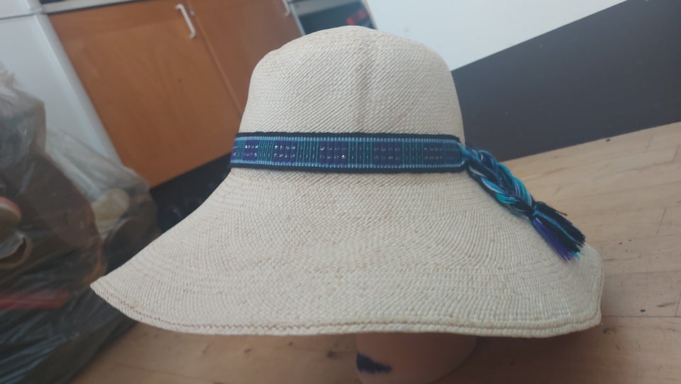 Hat, Hat, Panama