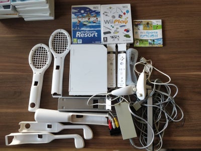 Nintendo Wii, Wii Sports Pakke, God, Alt til at spille medfølger.

Ekstra controller med nunchuck: 1