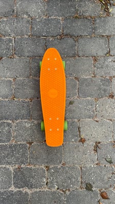 Skateboard, Pennyboard, Sælger dette pennyboard, brugt få gange, har bare ligget udenfor i et skur.