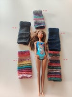 Dukketøj, Hjemmestrikkede Barbie kjoler. Flere farver