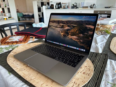 MacBook Pro, 13”, 2017, 3,1 GHz, 8 GB ram, 256 GB harddisk, Perfekt, Sælger min MacBook Pro 13” med 