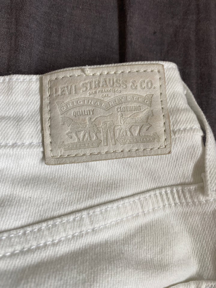 Jeans, Levi Strauss, str. 26