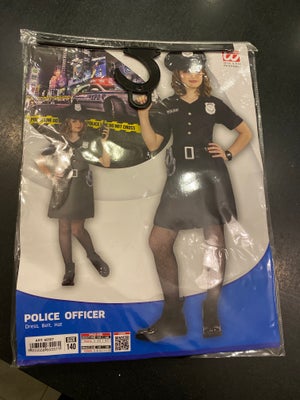 Politi kostume, Politi kostume til pige str 140. Kjole, hat og bælte. Brugt en gang.