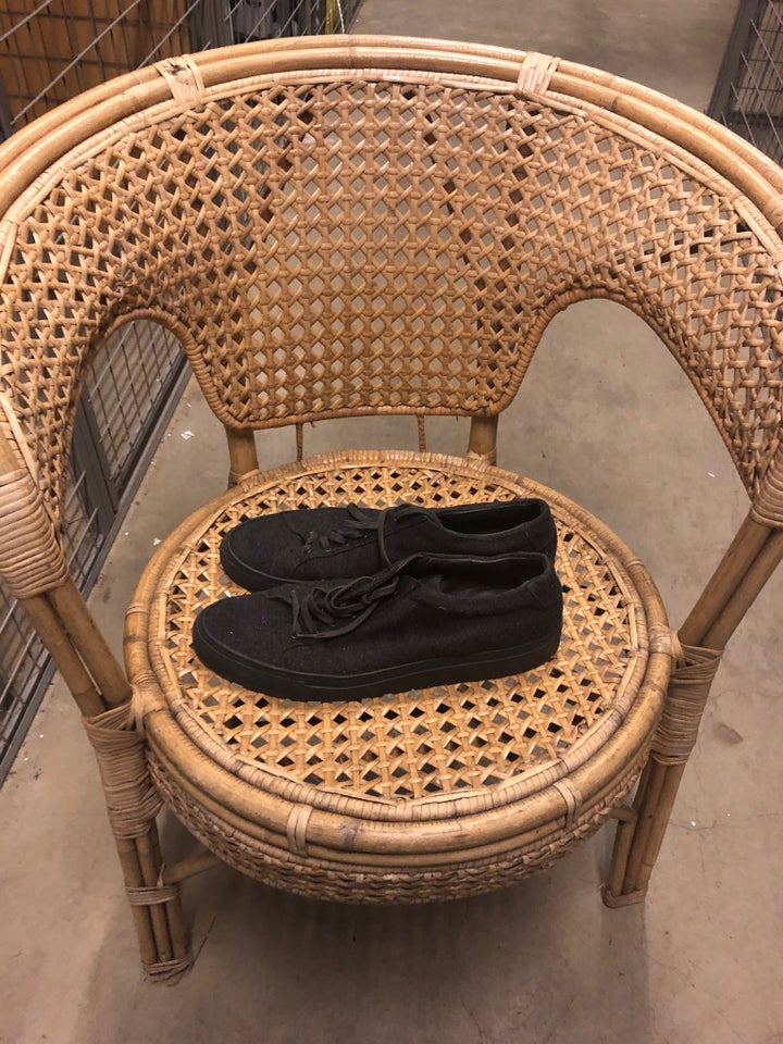 Sneakers, Common projects, str. 41
