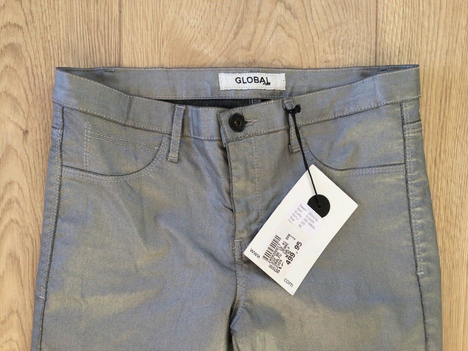 Jeans, *Nye* GLOBAL , str. 32