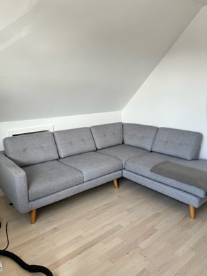 Sofa, stof, 4 pers., Grå sofa sælges. Mål190x220. Kommer fra røg - og dyrefrit hjem. 