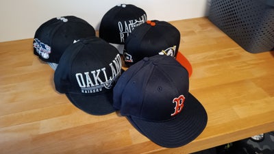 Cap, New Era, str. Medium-Large,  Ubrugt, New Era 9Fifty Snapback Caps sælges.

Alle i størrelsen Me