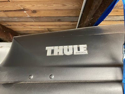 Tagboks, Thule Pacific 780, Fin Thule Pacific 780 tagboks, fejler intet.
Mål: 
Højde 45 cm
Bredde: 7