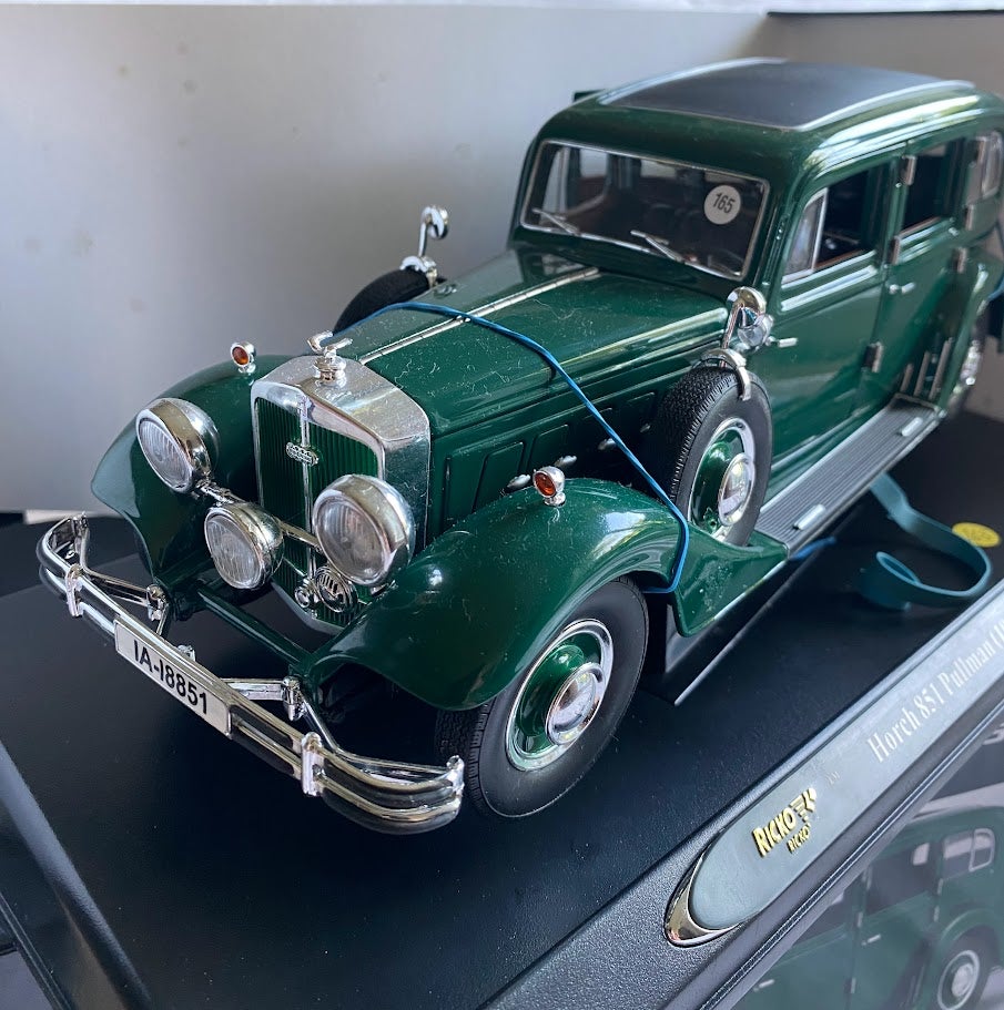 Modelbil, Horch 851 Pullman. 1935. Ricko, skala 1:18