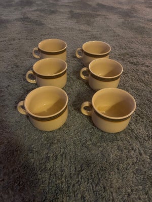 Keramik, 6 x kaffekopper, Hjælp ?, Prisen er for alle fire.

Made in GOR
CP
Spu


Søgeord:
Rusland
R