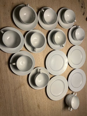 Porcelæn, 11 kopper, 9 underkopper, 4 kagetallerkner , Royal Copenhagen, Aluminia, Nogen er stemplet