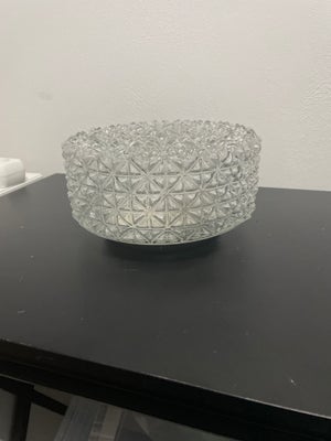 Plafond, Flot vintage lampe. Kan sidde i loftet el bruges som bordlampe
Ingen skader
Højde 11 cm, di