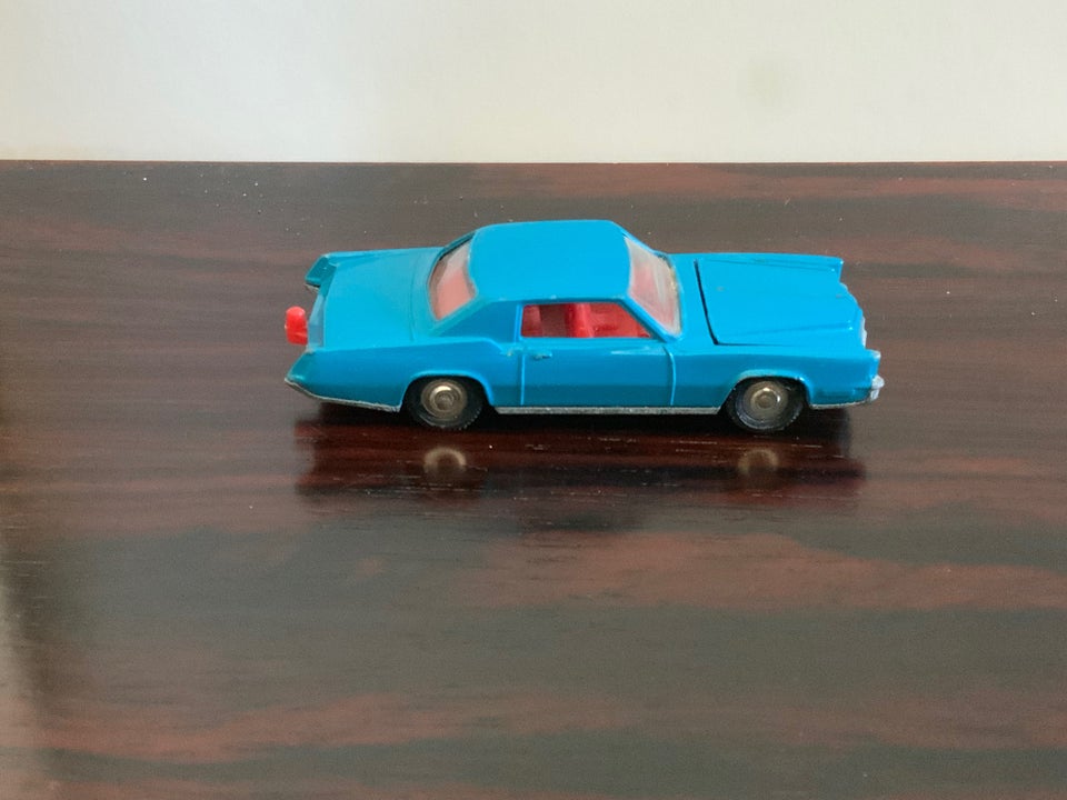 Modelbil, Husky No. 9 Cadillac Eldorado, skala 1:64