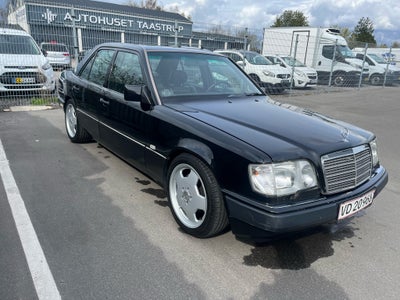 Mercedes 420 E, 4,2, Benzin, aut. 1992, km 482000, sort, klimaanlæg, aircondition, ABS, airbag, alar