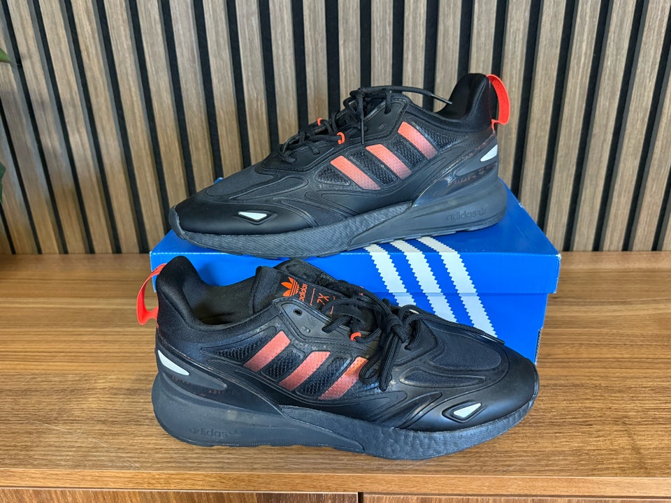 Sneakers, Adidas, str. 45