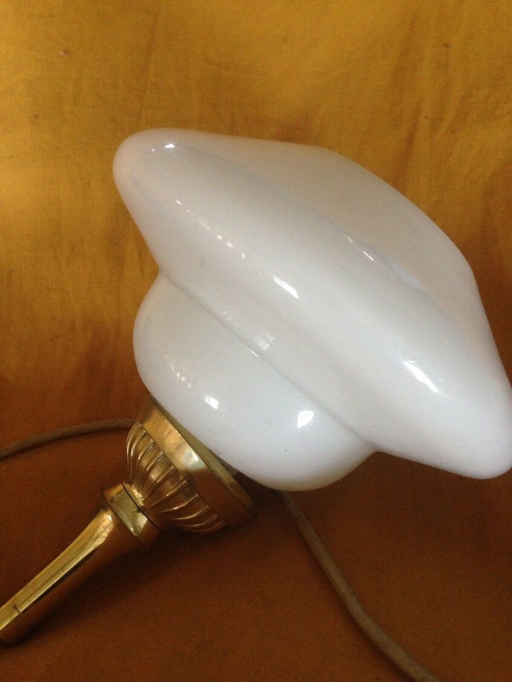 Anden arkitekt, Retro lampe hvid opalglas, andet