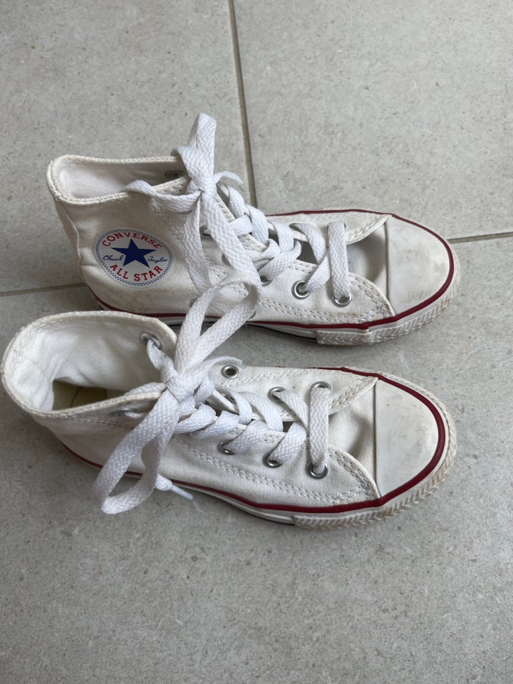 Sneakers, str. 28, Converse