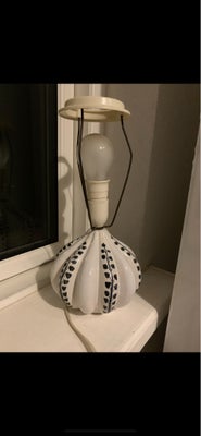 Anden bordlampe, Sælger denne smukke keramik lampe uden skærm.