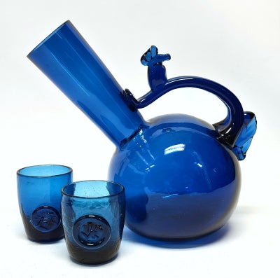 Glas, Karaffel / fogliet og glas, Holmegaard, Fogliet / karaffel og 2 glas i dyb blå, med hesteligne