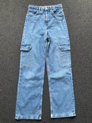 Jeans, Cargo jeans, H & M, str. 158, Rigtig smarte cargo jeans fra H & M i str. 158.

De kan reguler