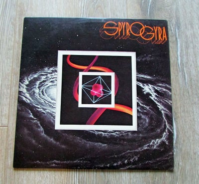 LP, SPYRO GYRA, SPYRO GYRA, Jazz, 

USA 1978, Amherst Records AMH 1014

Vinyl VG+ / Cover VG+

Sende
