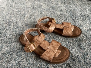 Find Velcro Sandal i Børnesko -støvler - - Køb brugt på DBA