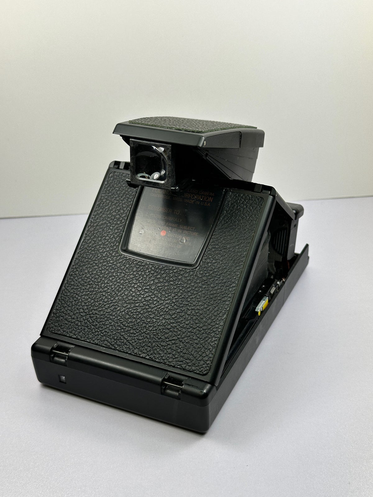 Polaroid, SX-70 Land Camera Alpha, God