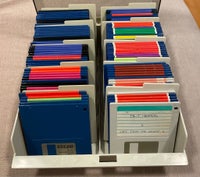 350 Amiga-disketter plus bokse, Amiga