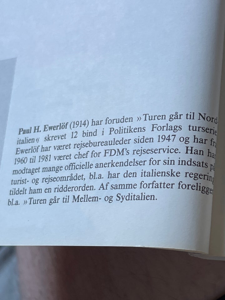 Turen går til Norditalien, Paul H. Ewerlöf, emne: