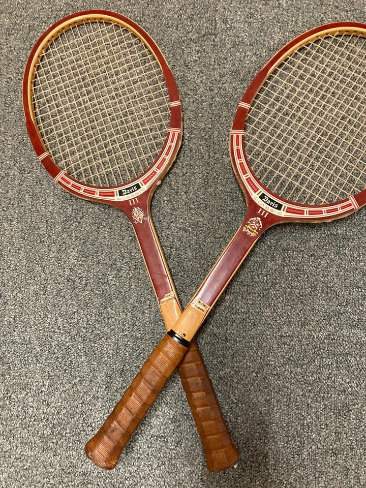 Tennisketsjer, Træ, 80 år gl.