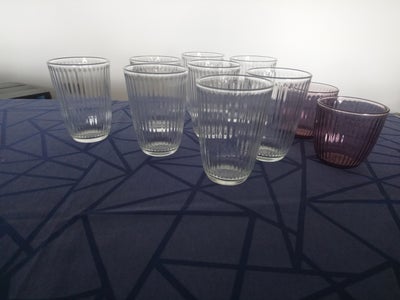 Glas, Drikkeglas, Bormioli Rocco, Italienske drikkeglas
8 stk i klart glas mål: h: ca 12 cm Ø top ca