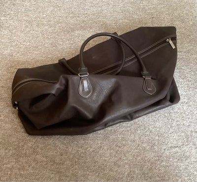 Weekendtaske, Esprit, b: 68  h: 33, Blødt imiteret læder. En meget lækker taske.