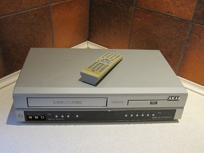 VHS videomaskine, Akai, DV-V606N (Incl. fjernbetjening), Perfekt, 
- Incl. fjernbetjening,
- COMBI a