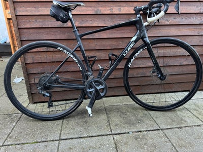 Herreracer, Cube ATTAIN GTC SL, 56 cm stel, PRIS 15.000kr
Sælger denne super lækre Carbon racercykel